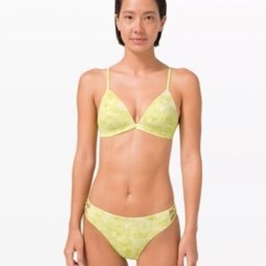 Lululemon Bikini in Dappled Blossom Yellow Multi Size 6